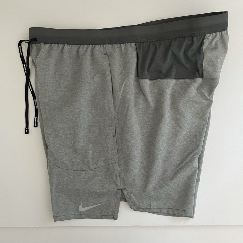 Nike Gray Athletic Men's Shorts